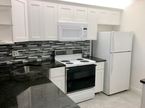 Kitchen - 829 Camino Rd