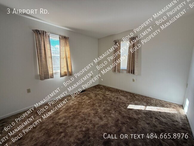 Building Photo - 3 Airport Rd