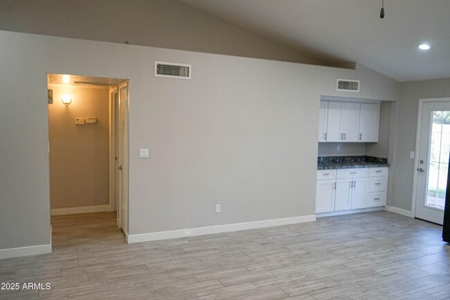 Building Photo - 5528 W Venus Way