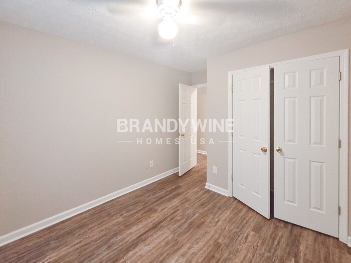 Building Photo - 5260 Tussahaw Crossing