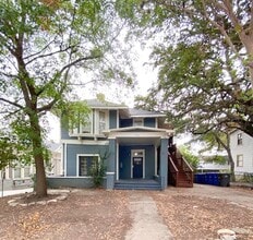 Building Photo - Awesome 1 bedroom | 1 bath apartment in historic home close to The PEARL!