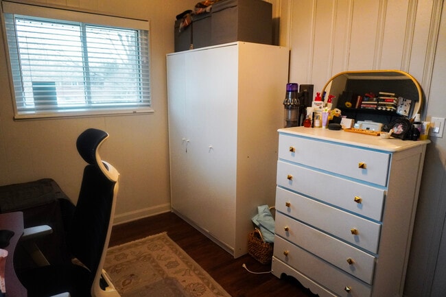 Building Photo - 10 Powhatton Dr