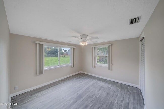 Building Photo - 4736 Sunset Dr