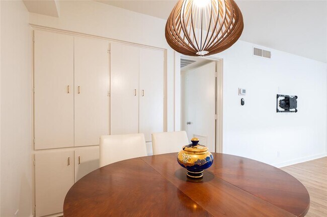 Building Photo - 7920 Rockwood Ln