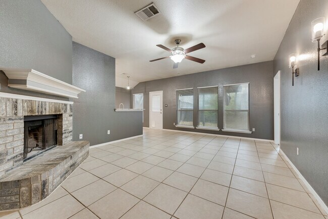 Building Photo - 116 Kensington Ct