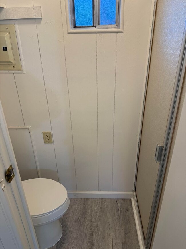 Building Photo - Corner Home with Willow Lake View