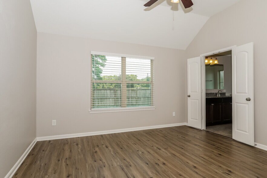 Building Photo - 131 Brock's Ln