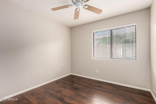 Building Photo - 3122 W Donald Dr