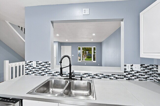 Building Photo - $2,840.95 with $300 Off The First Month's Rent, 3 Beds - 2.5 Bath, Single Family Home in Westmins...