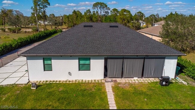 Building Photo - 2406 37th Ave NE