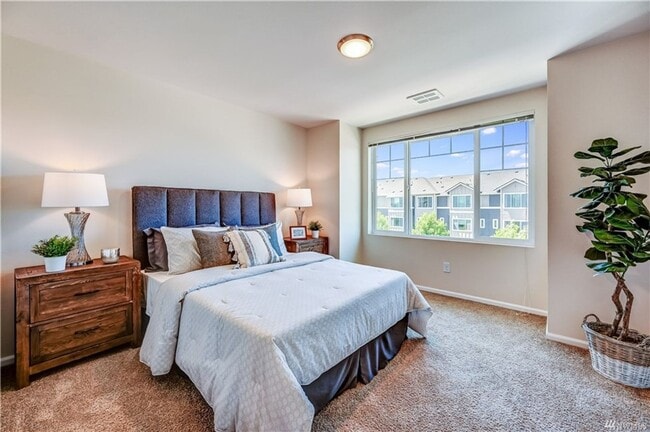 Building Photo - 3454 31st Dr