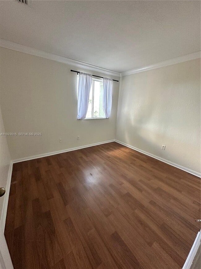 Building Photo - 2704 SE 15th Pl