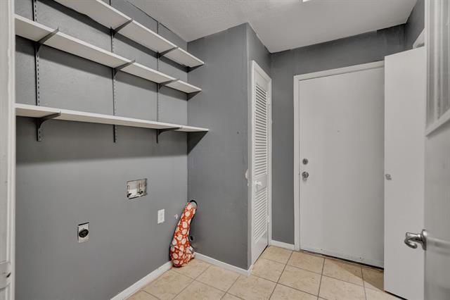 Building Photo - 1704 Foster Dr