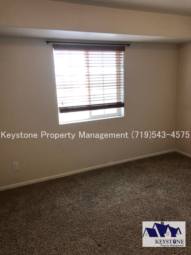 Building Photo - Stay Cool with Central Air! Two-Story Home with 3 Bedrooms/2 Bath/2 Car Garage $1,900/$1,900