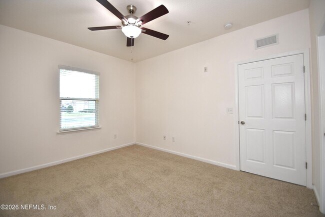Building Photo - 2211 Golden Lake Loop