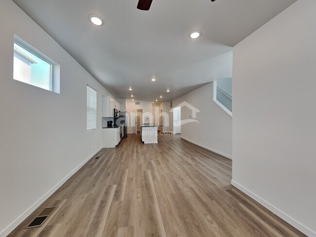 Building Photo - 26145 E Calhoun Pl