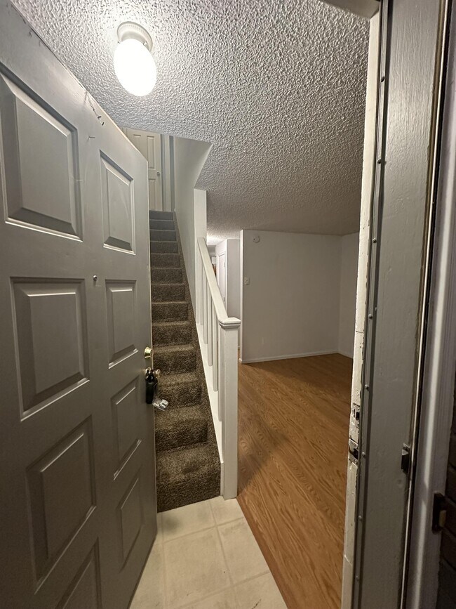 Building Photo - 4887 Basswood Dr