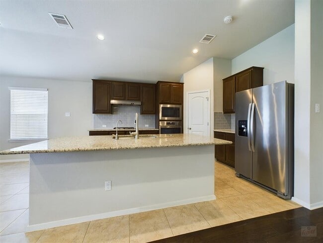 Building Photo - 2409 Brk Crst Wy