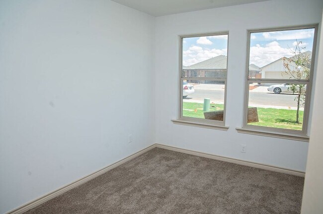 Building Photo - 1325 Bajada St