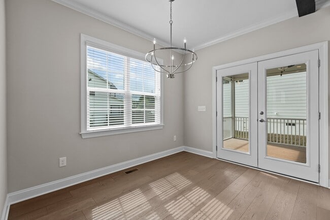 Building Photo - 2923 Logan Valley Path