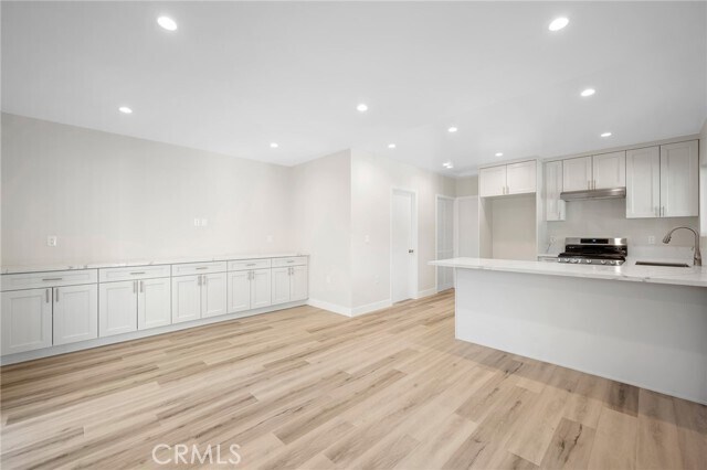 Building Photo - 417 Riverdale Dr