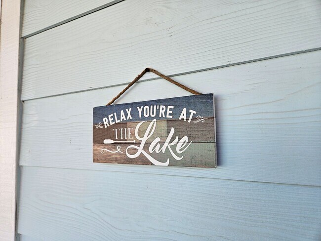 Building Photo - Coastal Vibes at Lake Murray