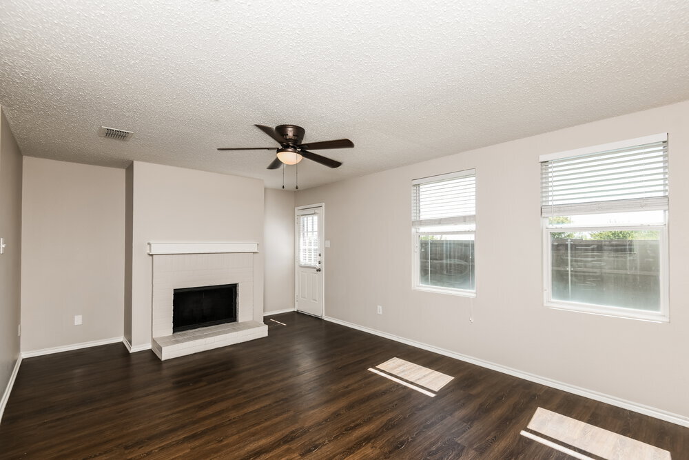 Building Photo - 3957 German Pointer Way