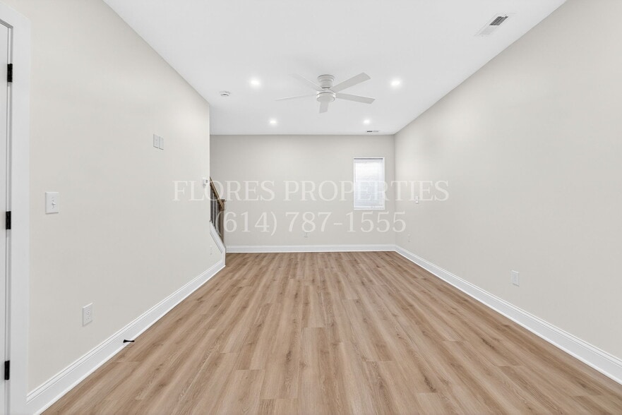 Building Photo - 698 S 22nd St