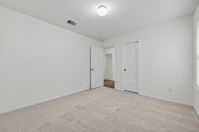 Building Photo - 9306 Claystone Ln