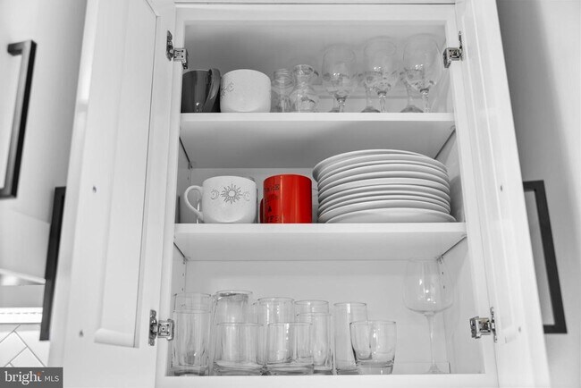 Building Photo - 4600 Duke St