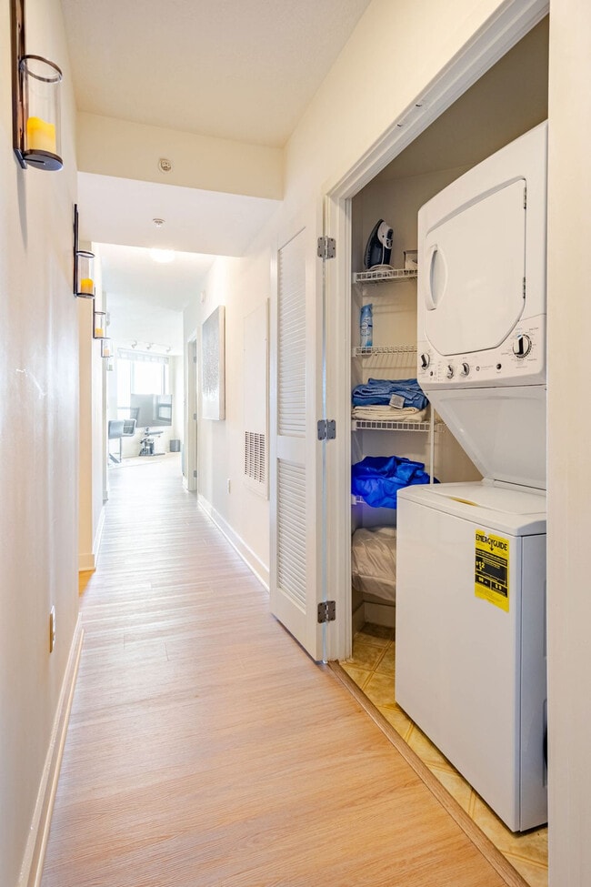 Building Photo - 1133 East-West Highway-SI ID1461660P