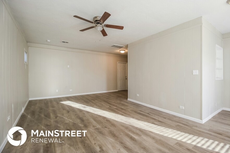 Building Photo - 1813 Ronald St