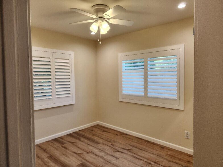 Building Photo - 2226 Mathews Ave