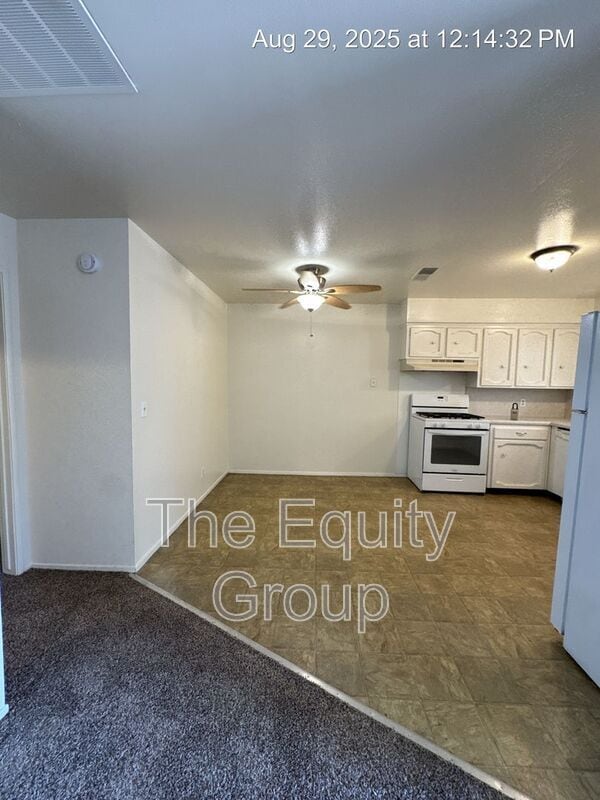 Building Photo - 1320 W Vassar Ave