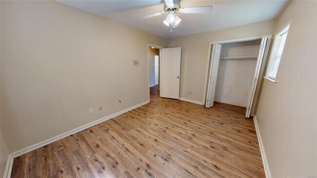 Building Photo - 2112 Cottingham Dr