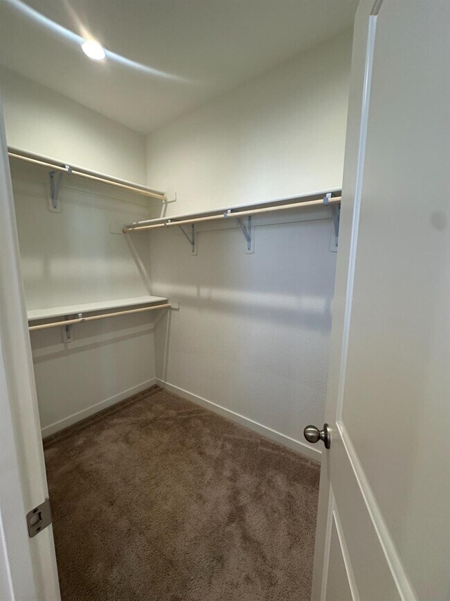 Building Photo - 4249 Hillside Rd