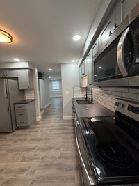 Building Photo - 50 Austin St