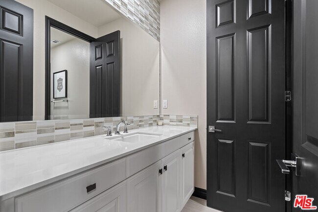 Building Photo - 55 suede