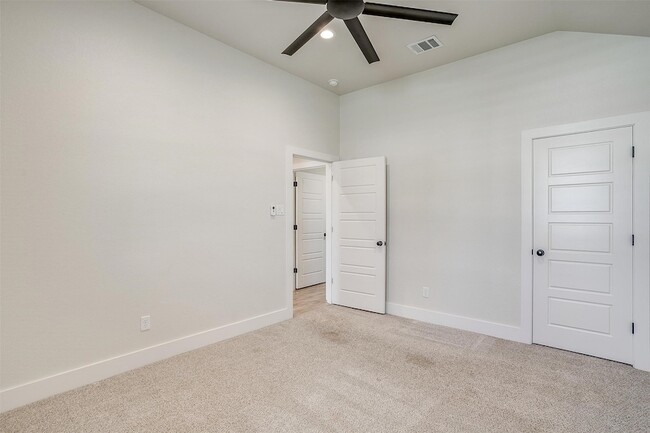 Building Photo - 1221 Crown Valley Dr