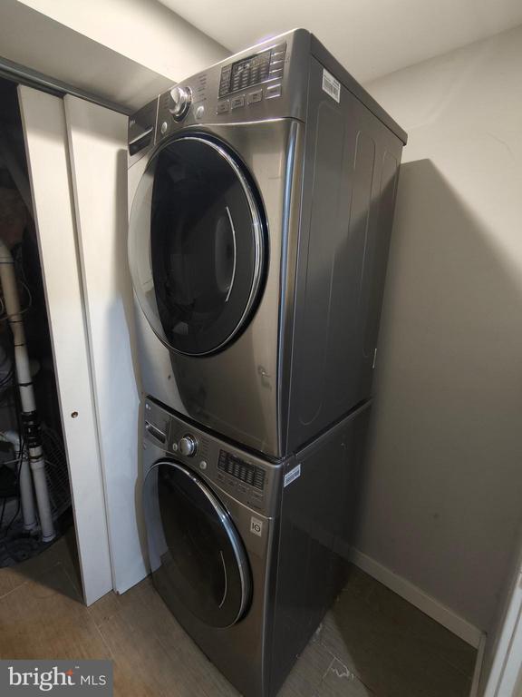 Building Photo - 1105 Mt Vernon St