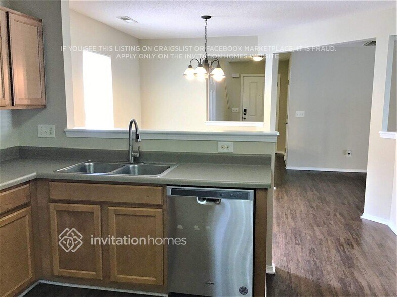 Building Photo - 2225 Ballston Pl