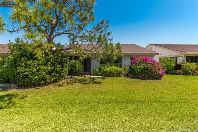 Building Photo - 2621 SW Egret Pond Cir