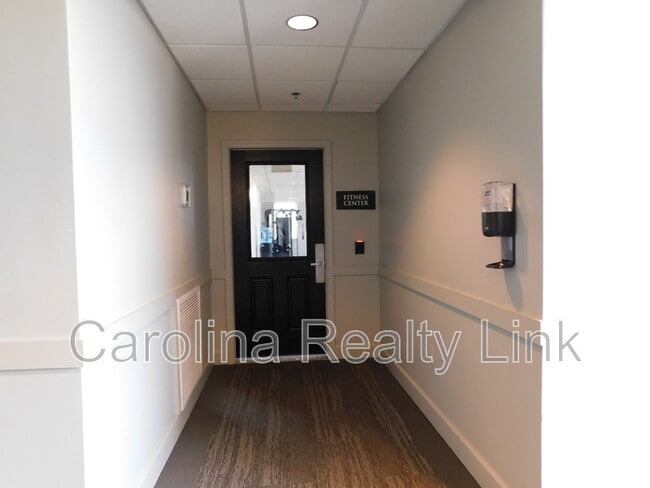 Building Photo - 1315 East Blvd