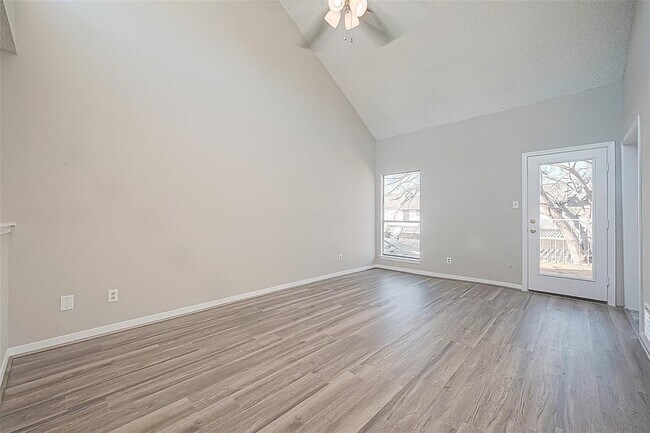 Building Photo - 9393 Westwood Village Dr