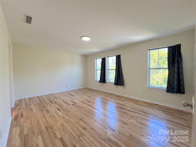 Building Photo - 2602 Impatien Drive