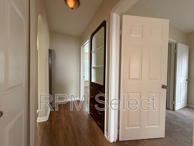 Building Photo - 1220 Browning Dr