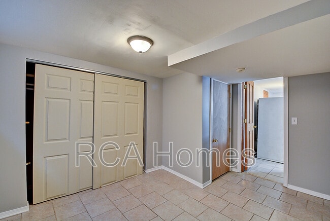 Building Photo - 52 Jenny Ln