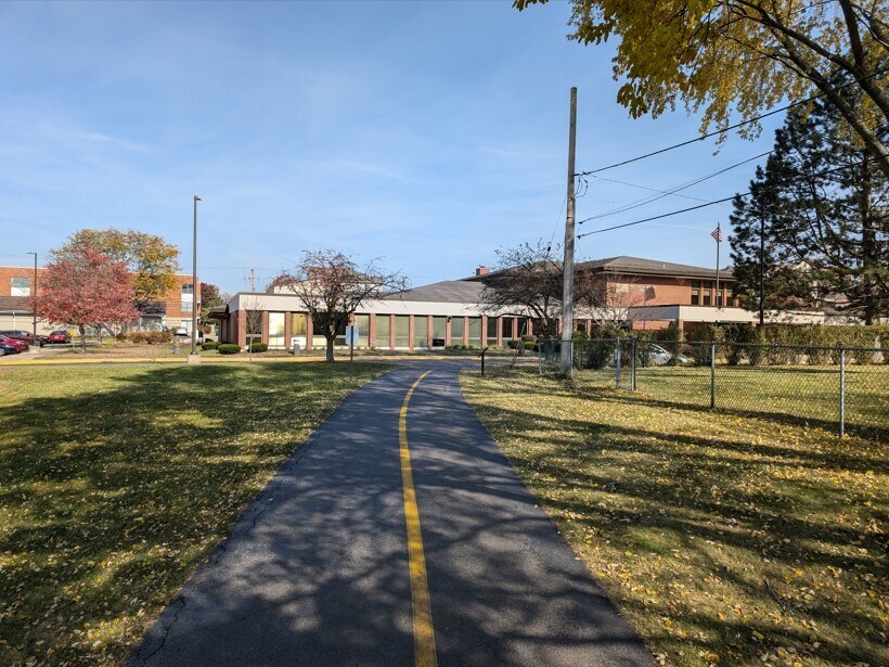 Building Photo - 3255 Kirchoff Rd