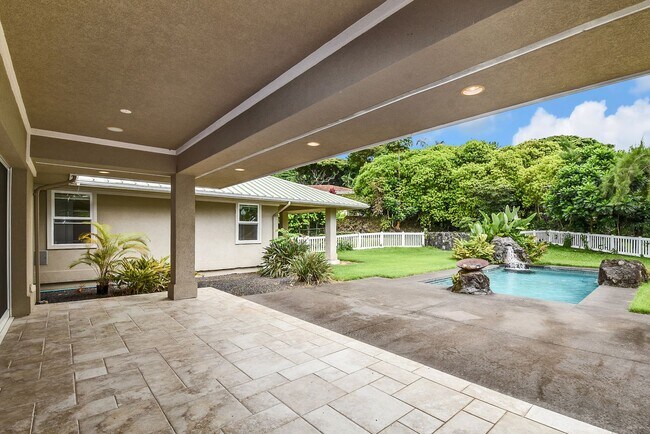 Building Photo - Ohai Estates 4 Bed 4.5 Bathroom Home Avail...