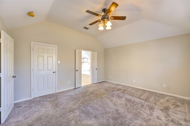 Building Photo - 9822 Memorial Crossing Dr